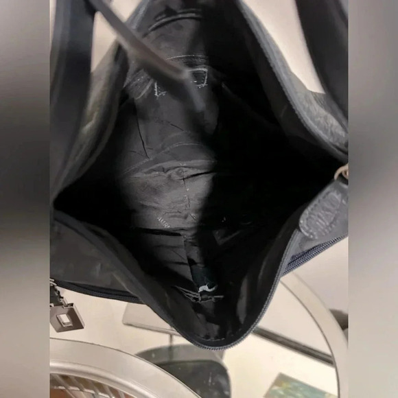 Gently Used AURELLE Navy Blue Leather Shoulder Bag - Picture 3 of 5